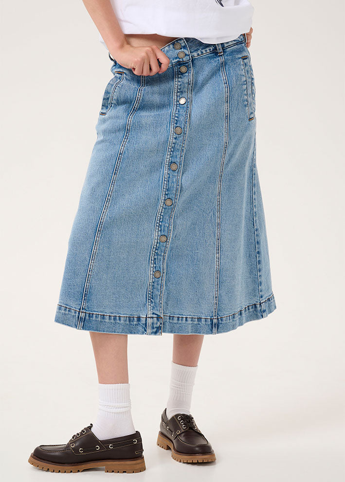My Essential Wardrobe Dango Nederdel - Light Blue Retro Wash